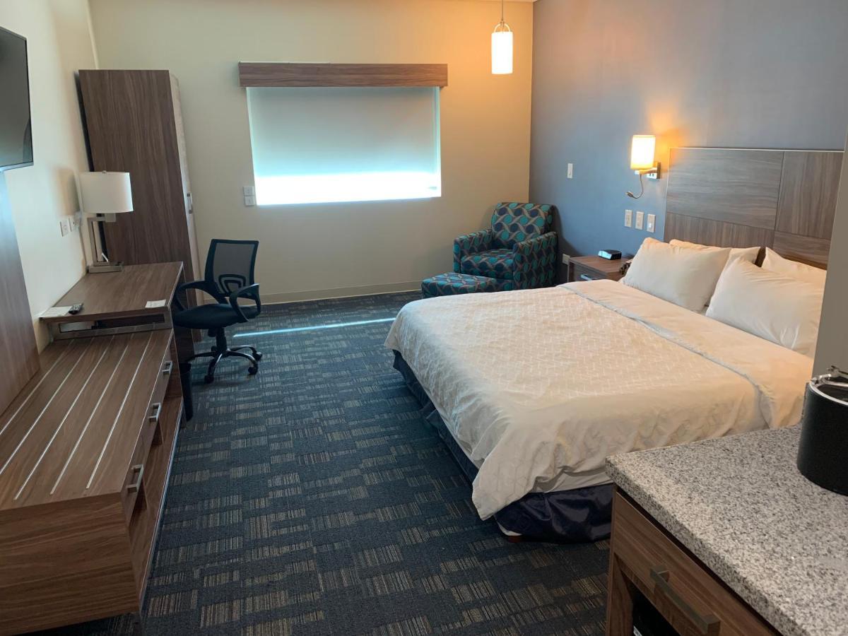 Holiday Inn Express & Suites Mexicali By Ihg Bagian luar foto