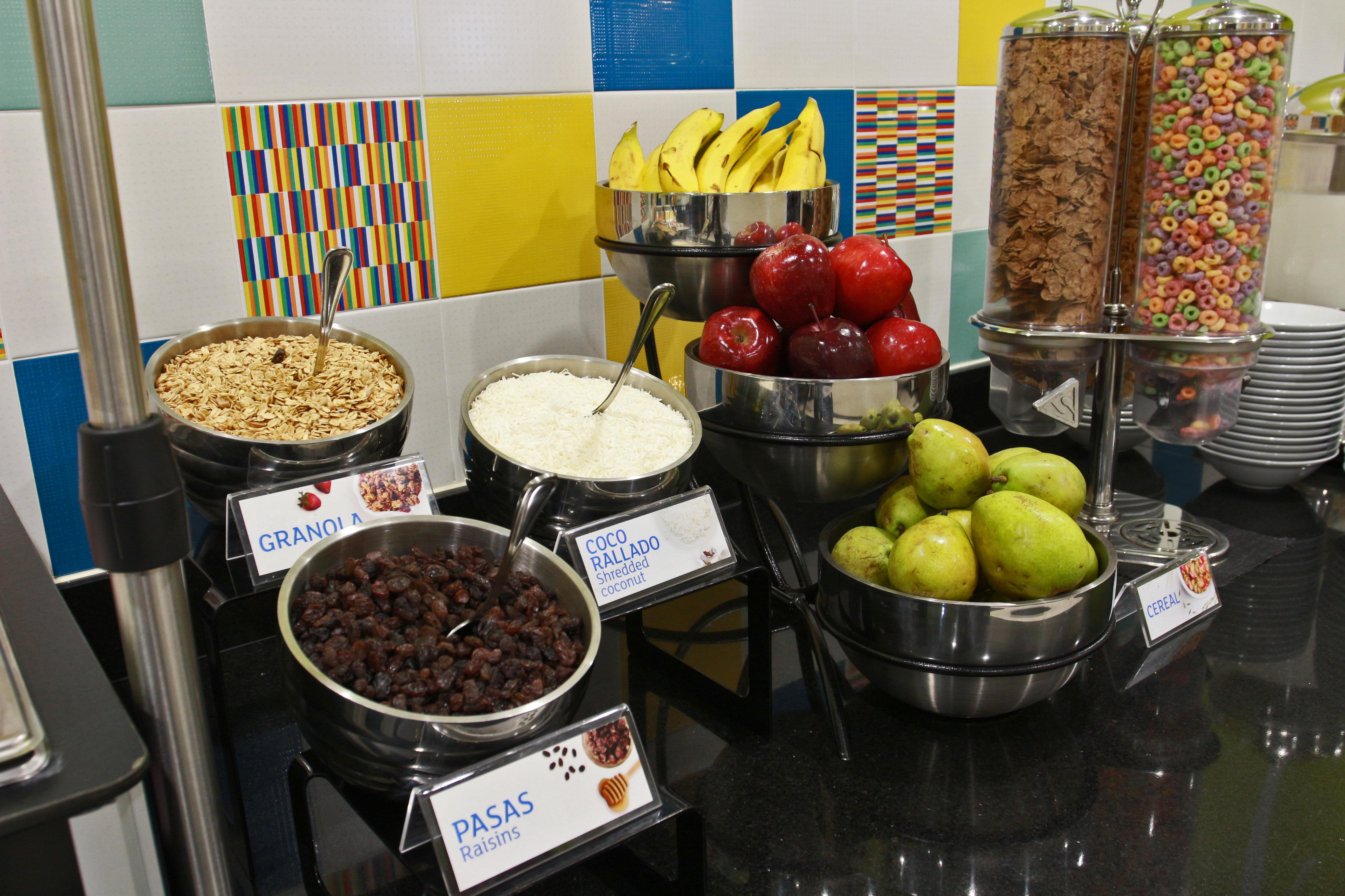 Holiday Inn Express & Suites Mexicali By Ihg Bagian luar foto