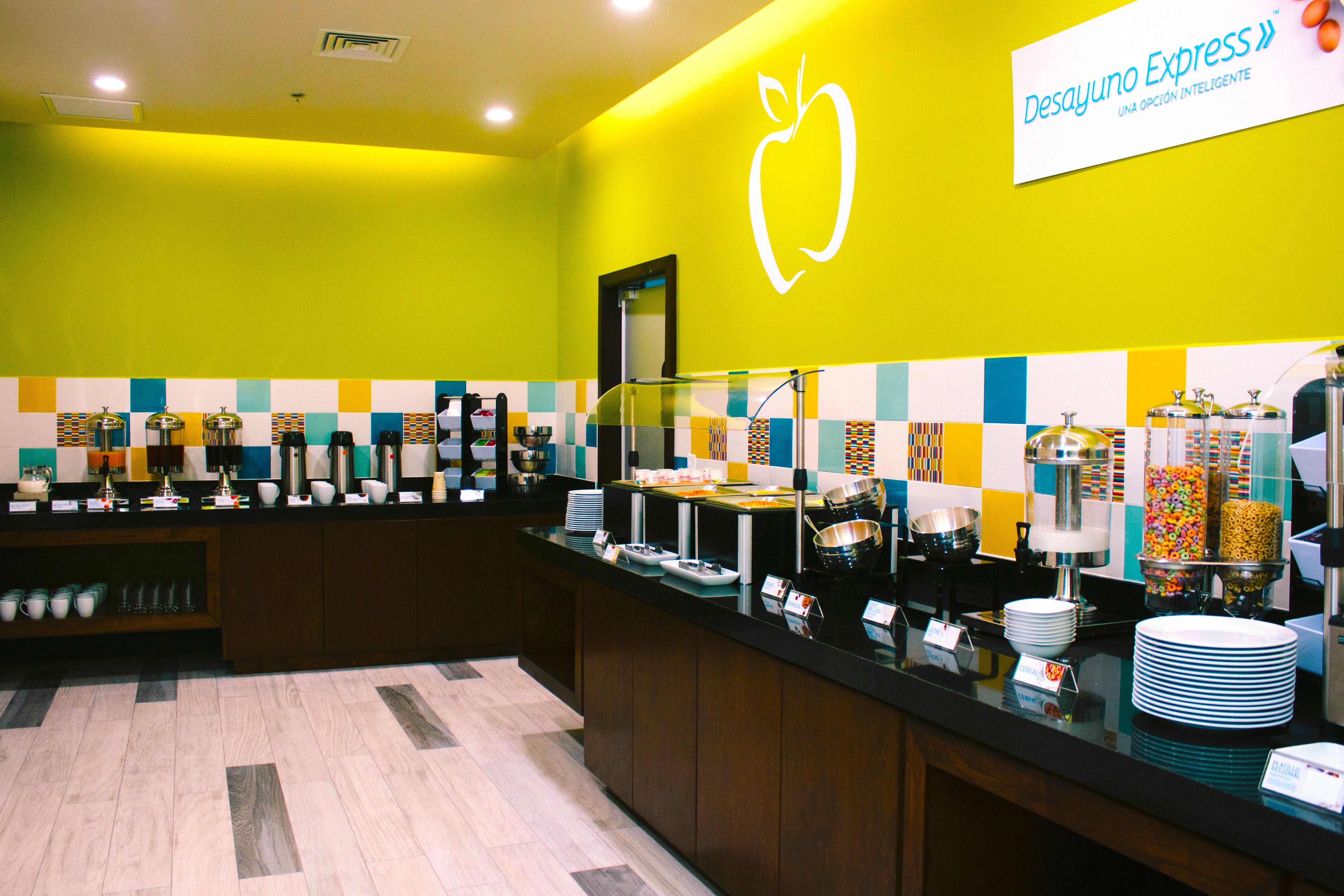Holiday Inn Express & Suites Mexicali By Ihg Bagian luar foto