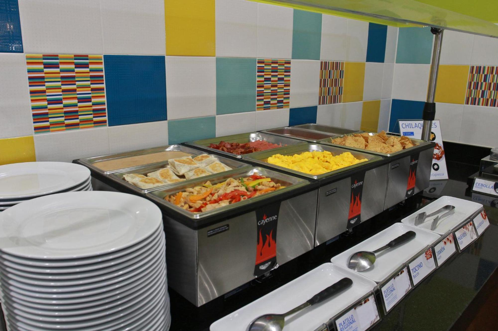 Holiday Inn Express & Suites Mexicali By Ihg Bagian luar foto